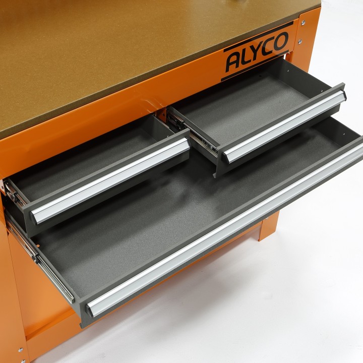 Mesa De Trabajo Metálica Con 3 Cajones, Panel Y Almacén Superior