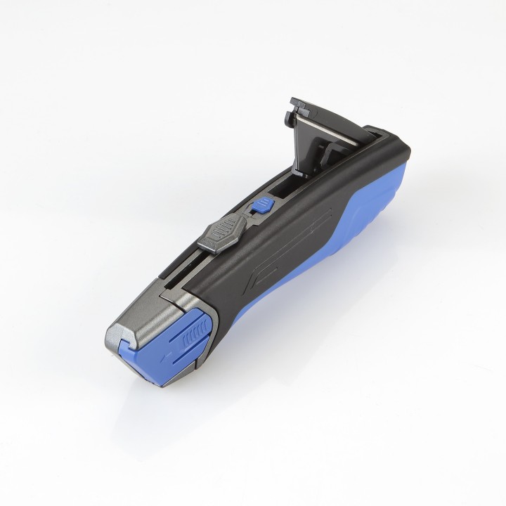 Cutter de seguridad ALYCO con 4 cuchillas SK2