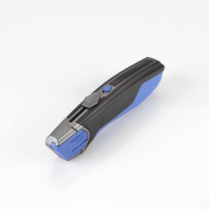 Cutter de seguridad ALYCO con 4 cuchillas SK2