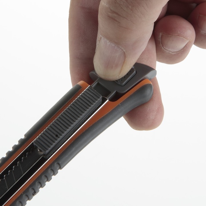 Cutter De Cuchilla Fragmentable De 9 Mm Con Guía Métalica ALYCO ORANGE