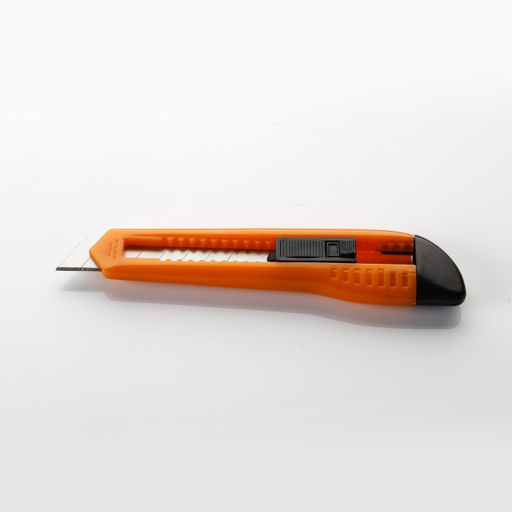 Cutter De Cuchilla Fragmentable De 18 Mm Con Guía De Plástico ALYCO