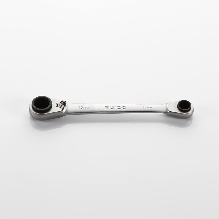 Llave De Doble Estrella Con Carraca Reversible 4 En 1 ALYCO