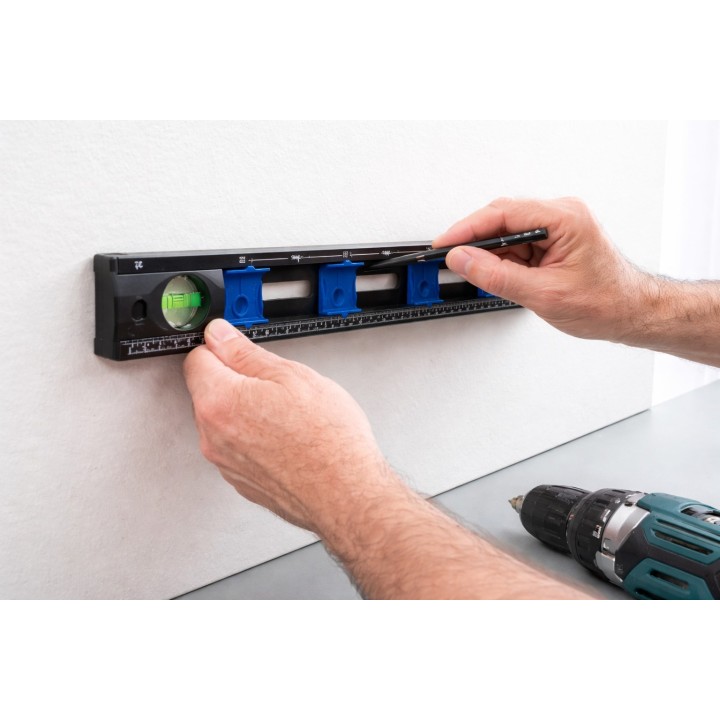 Nivel para Electricista con Guías de Marcado y Perforación ALYCO