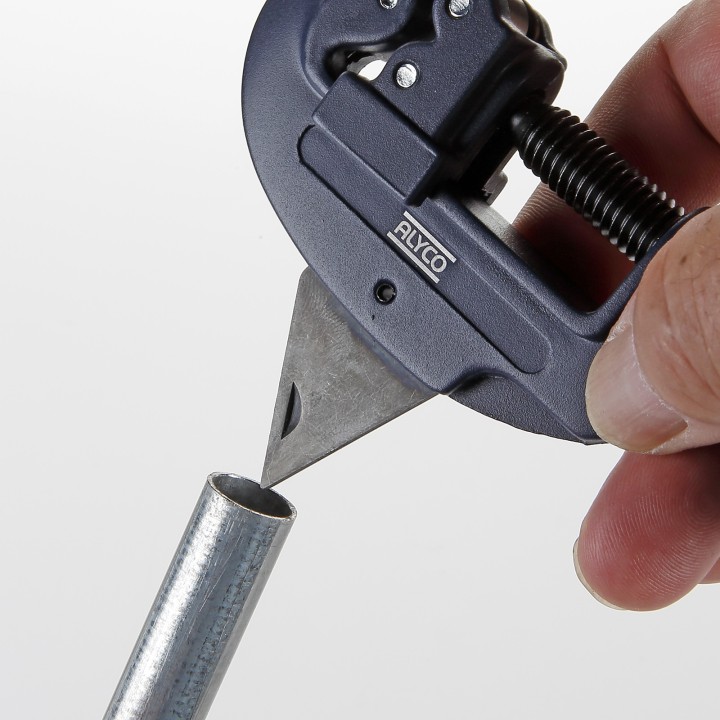Cortatubos Cuerpo Aluminio Ø3-30 Mm ALYCO