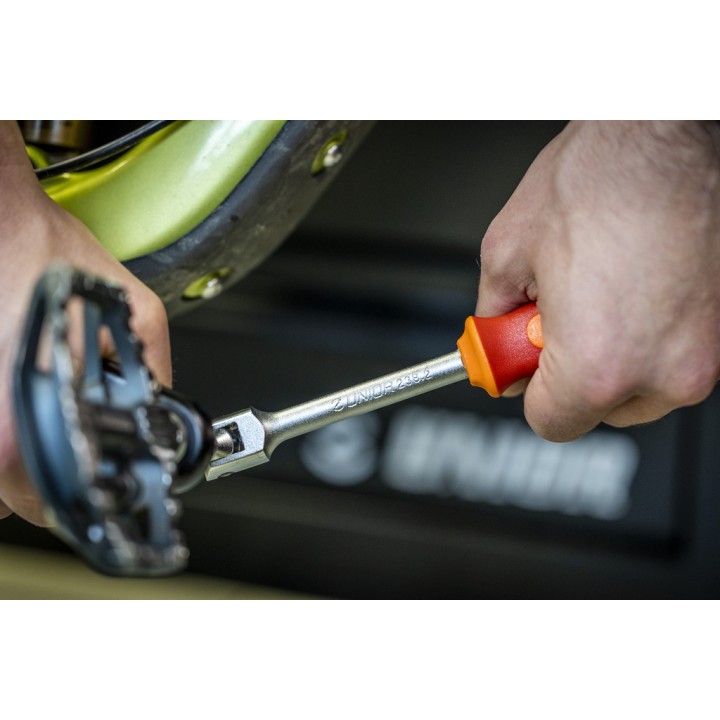 Llave de pedales Speed - 1613S/1BI