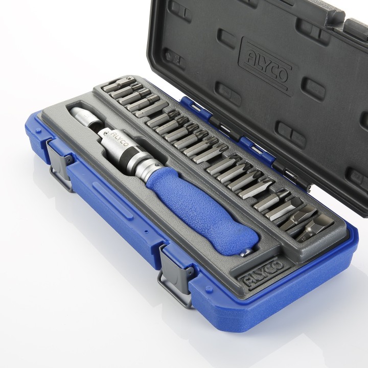 Juego De Destornillador De Impacto De 1/2”, Dos adaptadores Y 18 Punta